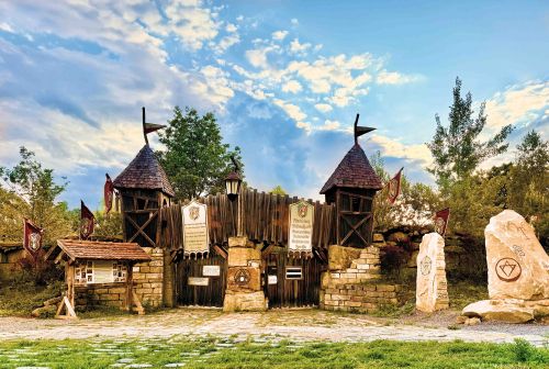 Eingang Mystery Park Steinreich